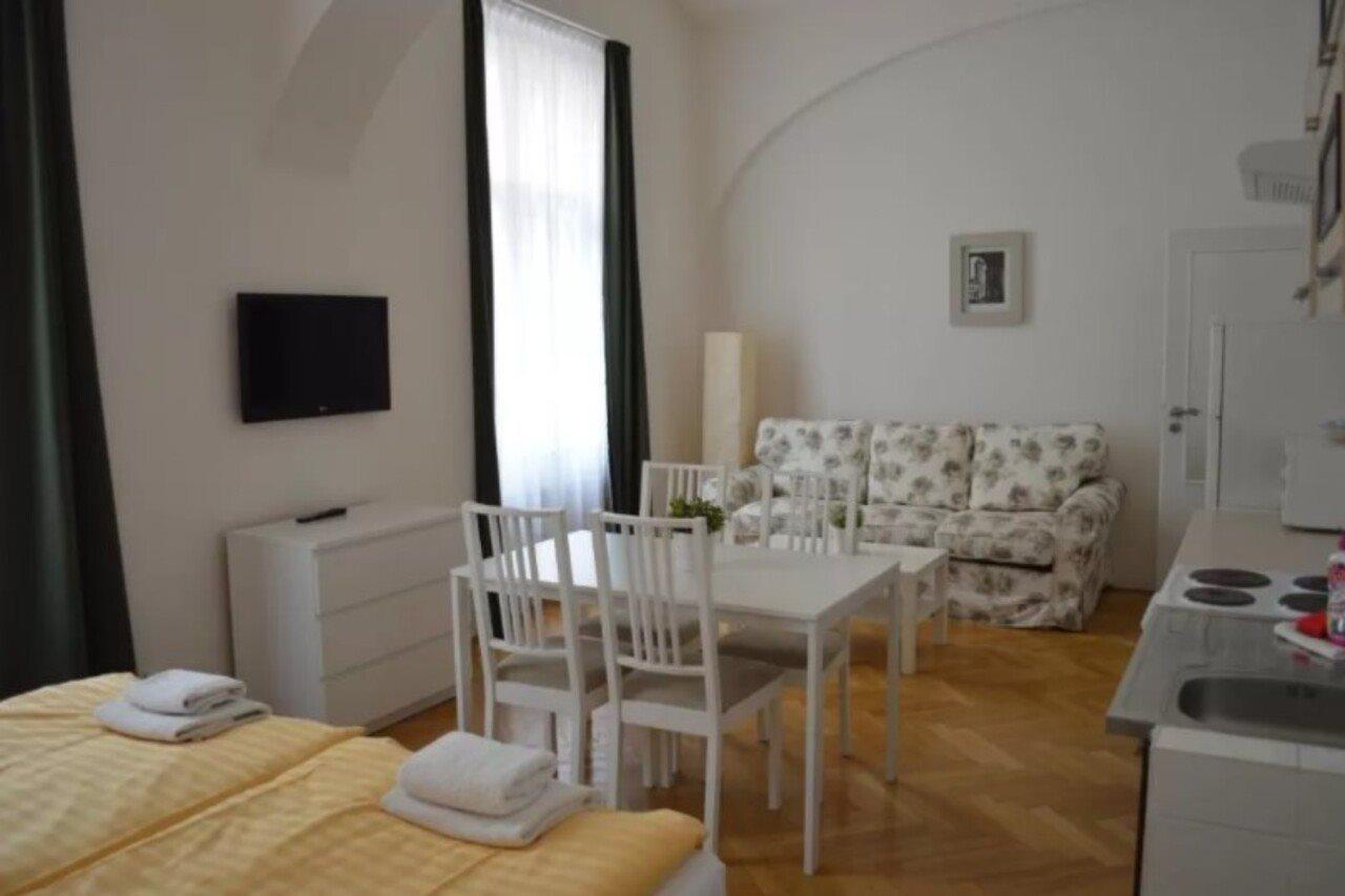 Leo Apartments Old Town Prag Exteriör bild