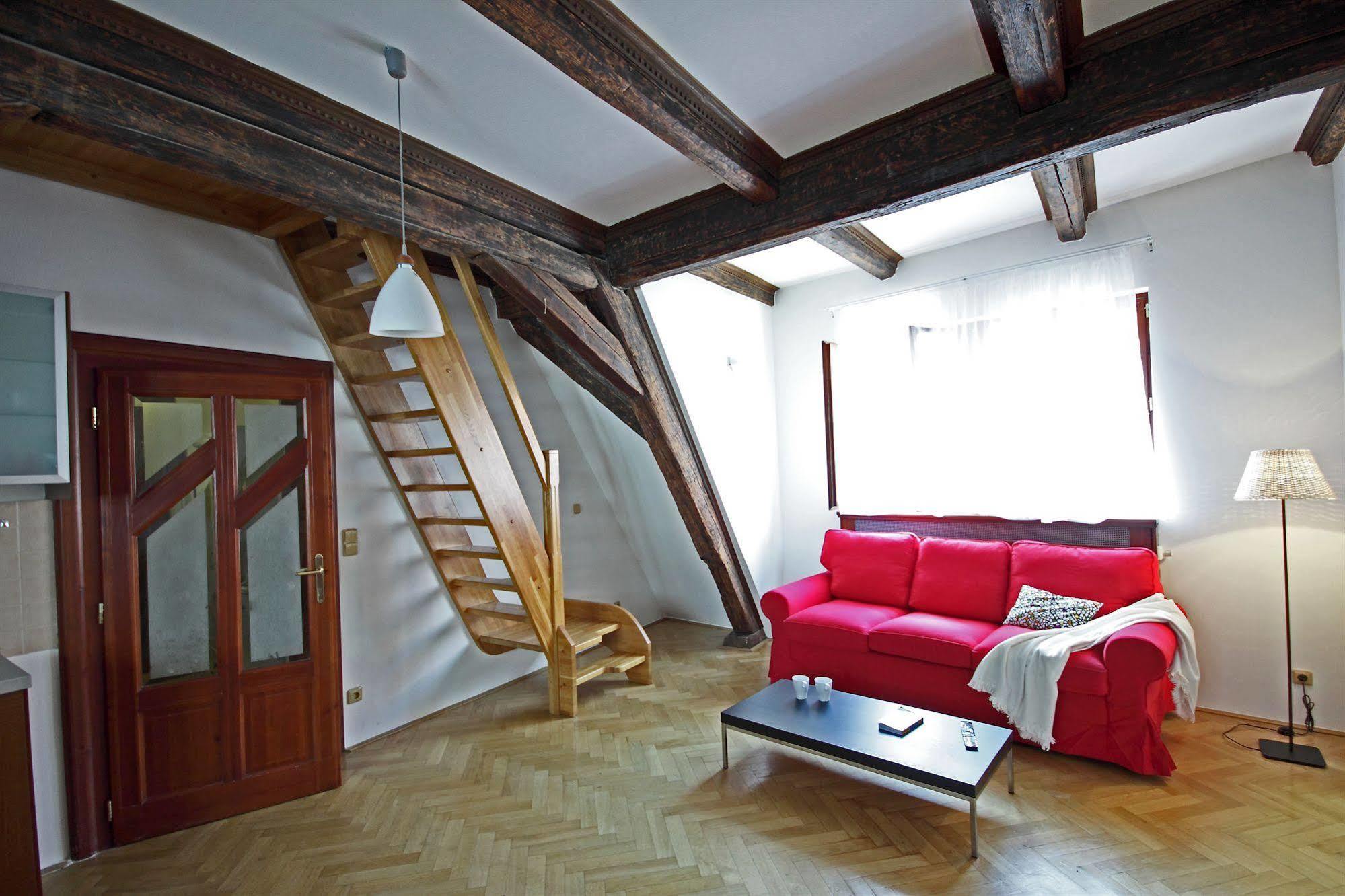 Leo Apartments Old Town Prag Exteriör bild