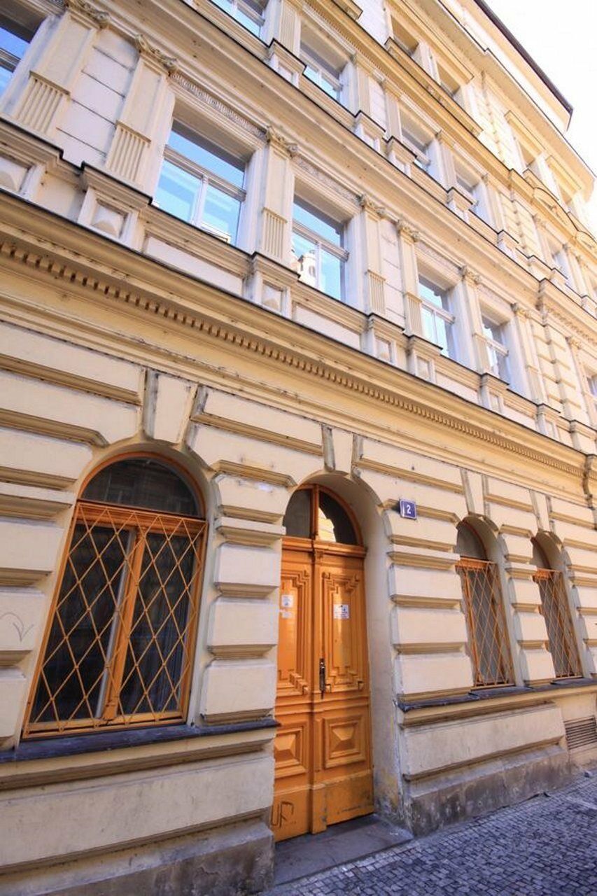 Leo Apartments Old Town Prag Exteriör bild